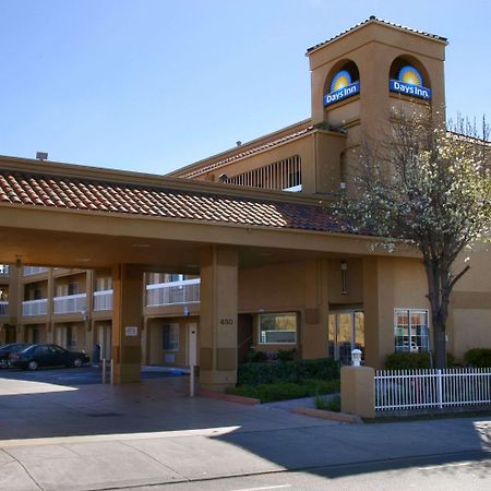 Days Inn By Wyndham Hayward Airport Luaran gambar